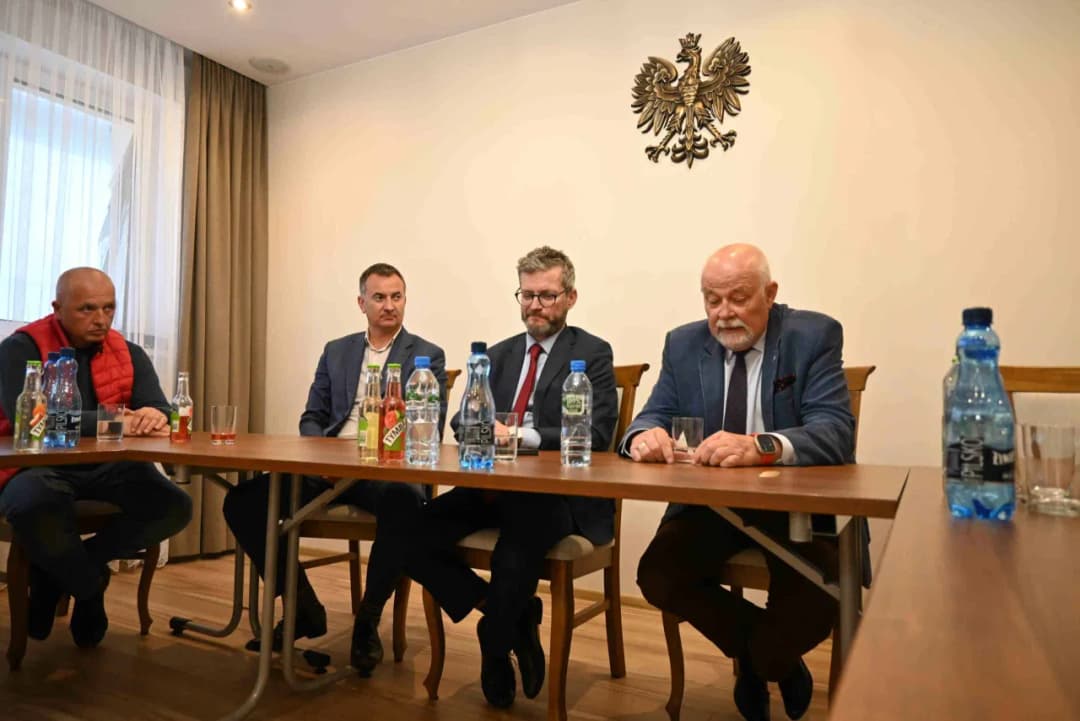 Jak zdobyć zezwolenie na wędkowanie w jeziorze Dąbrowa Wielka?