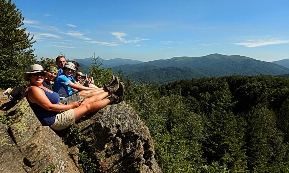 Atrakcje w Dwerniku, które zaskoczą każdego miłośnika przygód