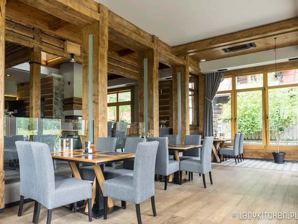 Co zjeść w Zakopanem? Najlepsze góralskie potrawy, które musisz spróbować