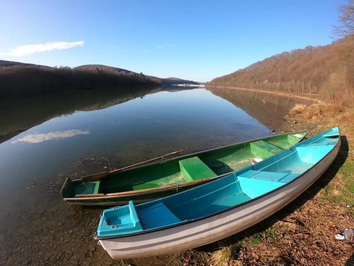 Jezioro Myczkowieckie - fascynująca historia i atrakcje turystyczne Jezioro Myczkowieckie - fascynująca historia i atrakcje turystyczne