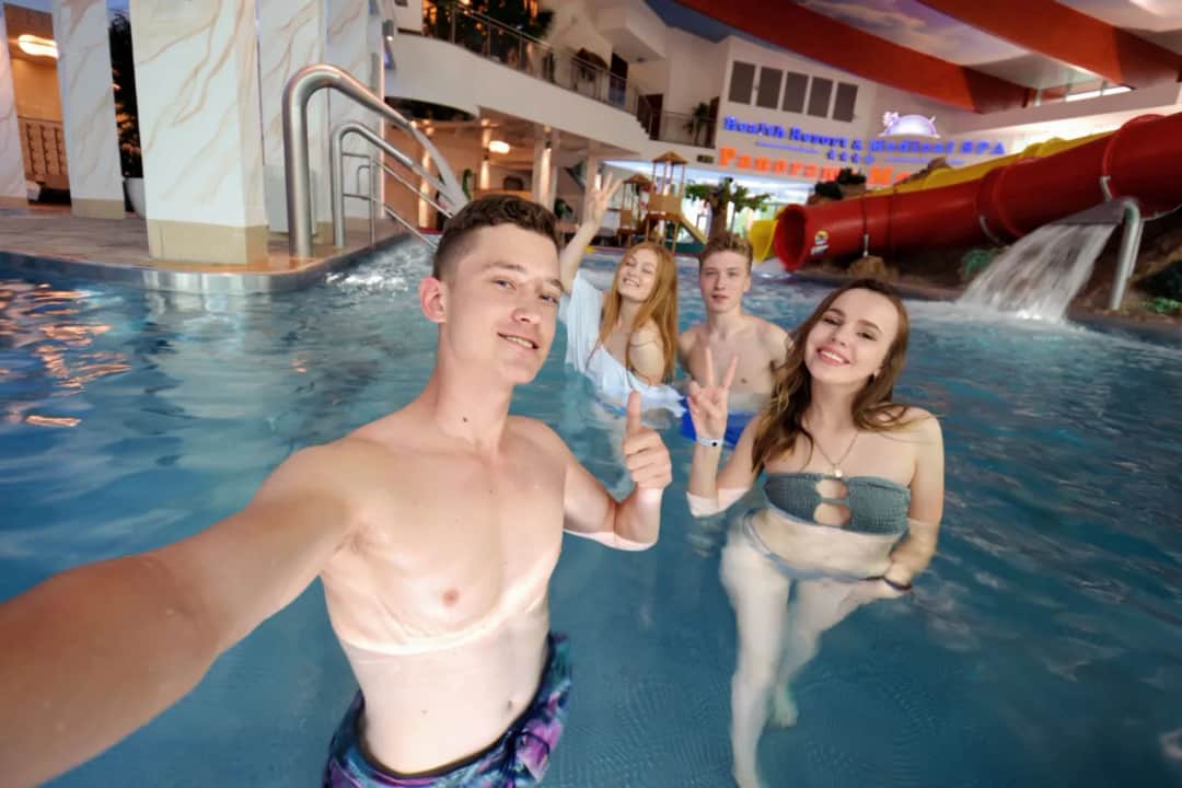 Czy osoba niepełnoletnia może wynająć pokój w hotelu? Oto ważne informacje